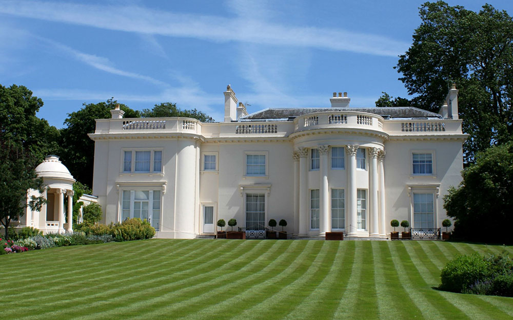 Landscape design at the Holme Regents Park  London